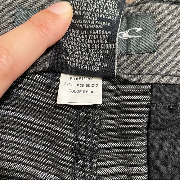 ONeill Striped Black/ Grey Mens Board Shorts Size 34 - Picture 9 of 9
